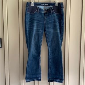 Old Navy Cropped Maternity Jeans size 6